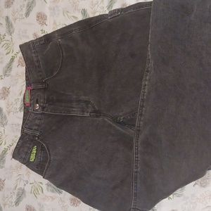 EMPYRE CARGO SIZE 6 JEANS